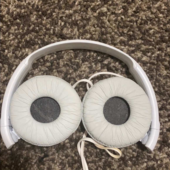 Sony headset - Picture 2 of 4